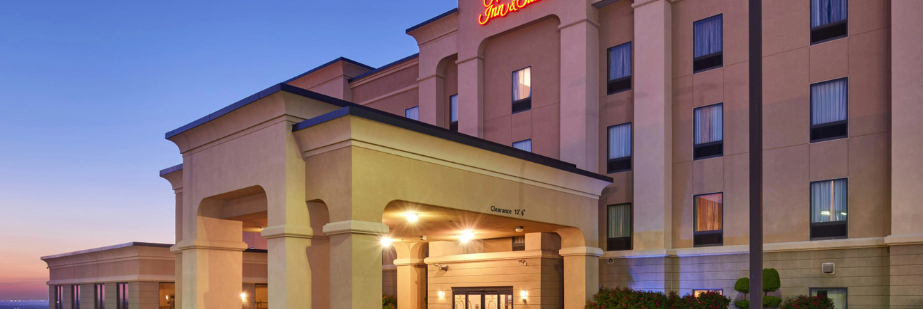 Hampton Inn & Suites Decatur, Декатур — фото 1