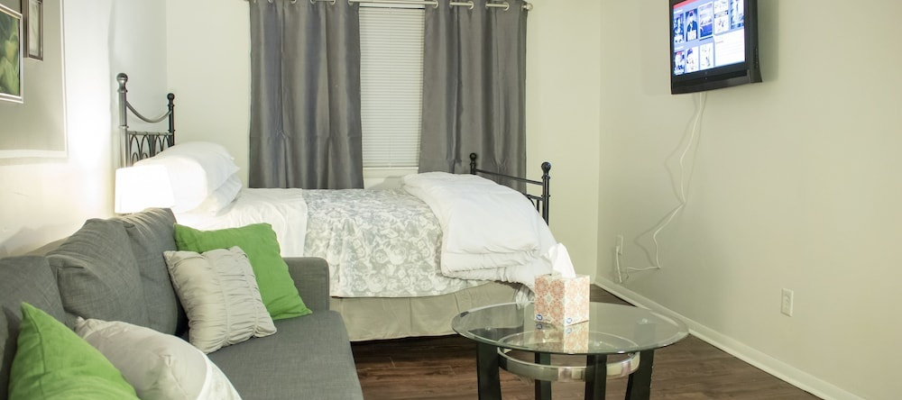 Luxury 2 Bed Condo Near Downtown, Рейли — 照片 1