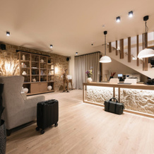 Revi Mountain Resort Boutique Hotel, 卡拉夫里塔 — 照片 2