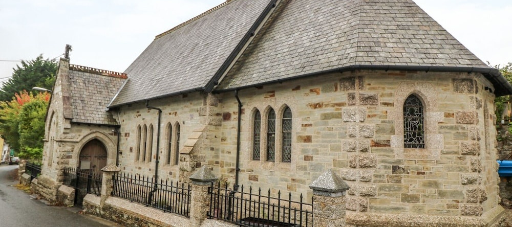 St Saviours Church, 洛斯特威西尔 — 照片 1