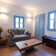 Beautiful 8-person Family Villa with Great Views by VillaRentalsgr, Ampelas — photo 4