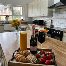 Build Your Memories hot Tub, Garden, Sleeps 14, Porthcawl — photo 3