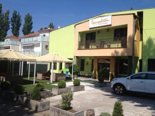 Garni Hotel Cosmopolitan, 塞内茨 — 照片 1