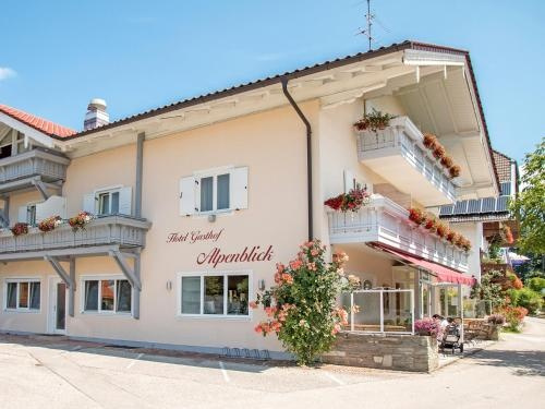 Hotel Garni Alpenblick, Bergen — photo 1