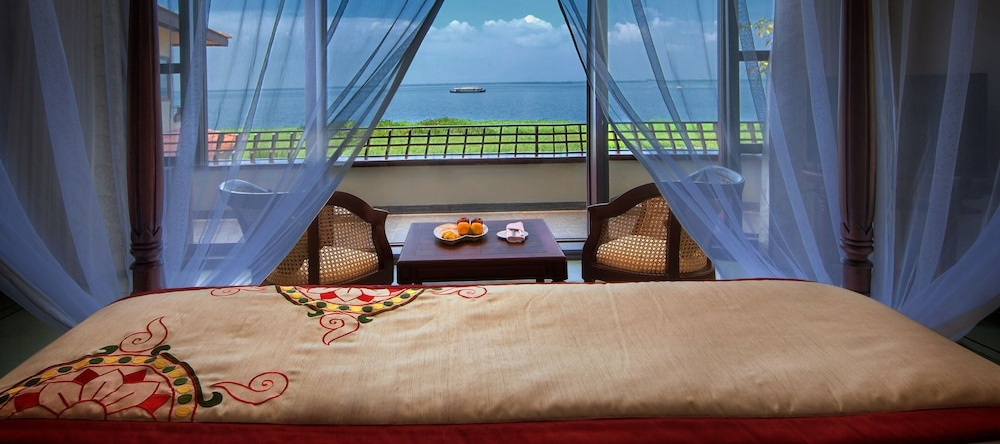 Niraamaya Retreats Backwaters & Beyond, Kumarakom — photo 1