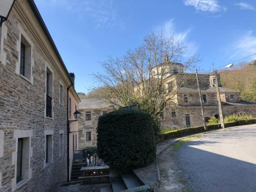 Hosp.Ext.Monasterio Samos, Samos — photo 1