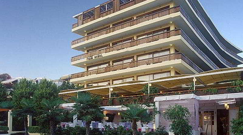 Plaza Vouliagmeni Strand Hotel, Вулиагмени — фото 1