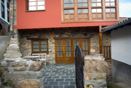 Apartamentos Rurales Acebo, 坎加斯-德尔纳尔塞亚 — 照片 1