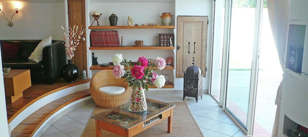 very comfortable house, located between Raissac and Canet d'Aude, 维拉丹 — 照片 1