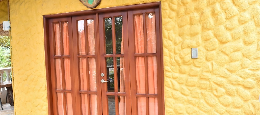 Eco Hostal Kuima, Эль-Тромпито — фото 1