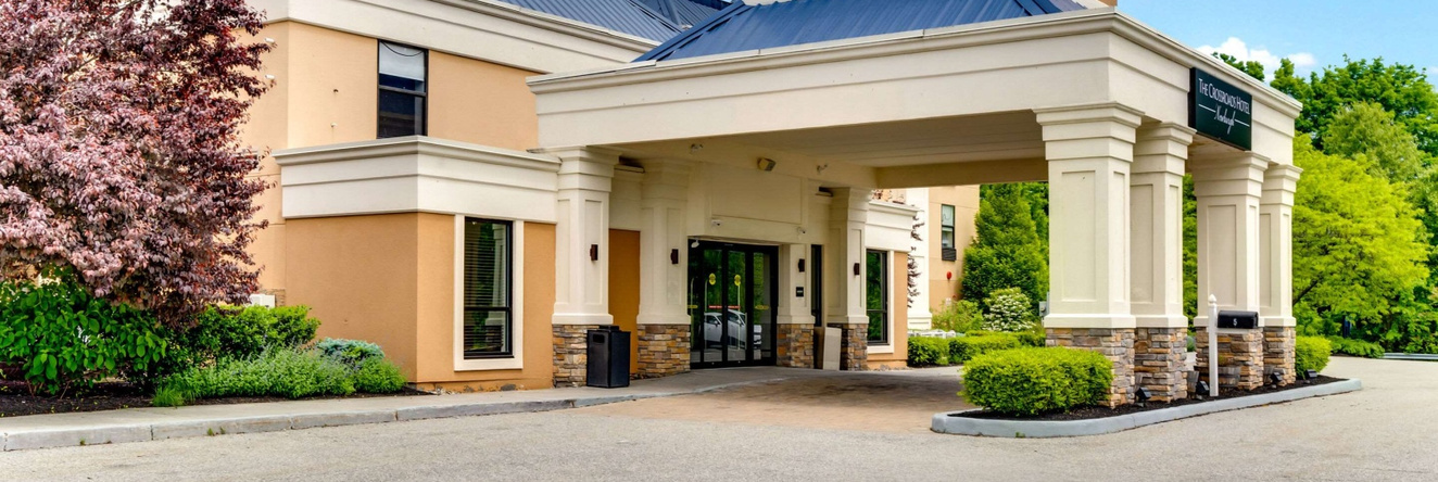 The Crossroads Hotel, Newburgh, Newburgh — photo 1