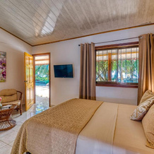 Yucca Beachfront Hotel, 卡维塔 — 照片 4