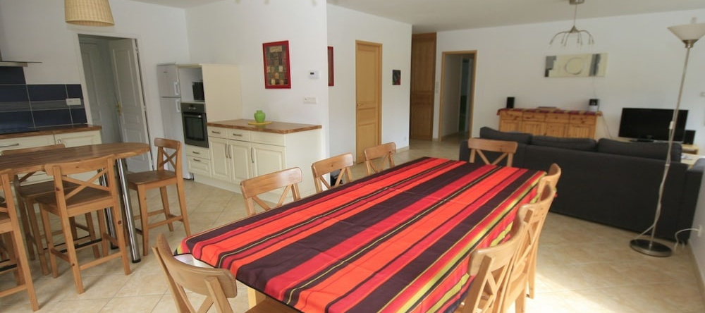 Modern Villa with private pool in Plestin-les-Greves France, 普莱斯坦-莱格雷夫 — 照片 1