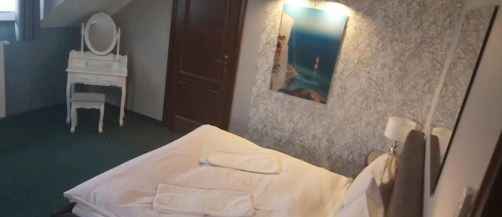 Hotel Fox, 马佐夫舍地区托马舒夫 — 照片 1