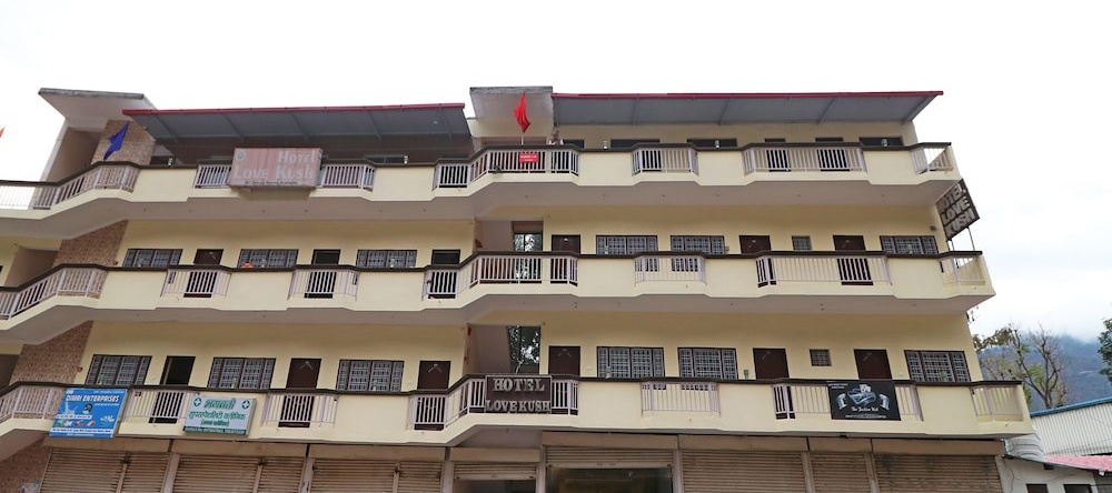 OYO 29236 Hotel Love Kush, 斯利那加 — 照片 1