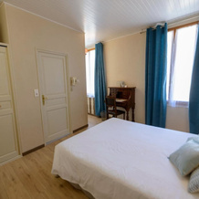 Hôtel Les Arcades Le Lion D'or, 比伊莱巴罗尼 — 照片 5