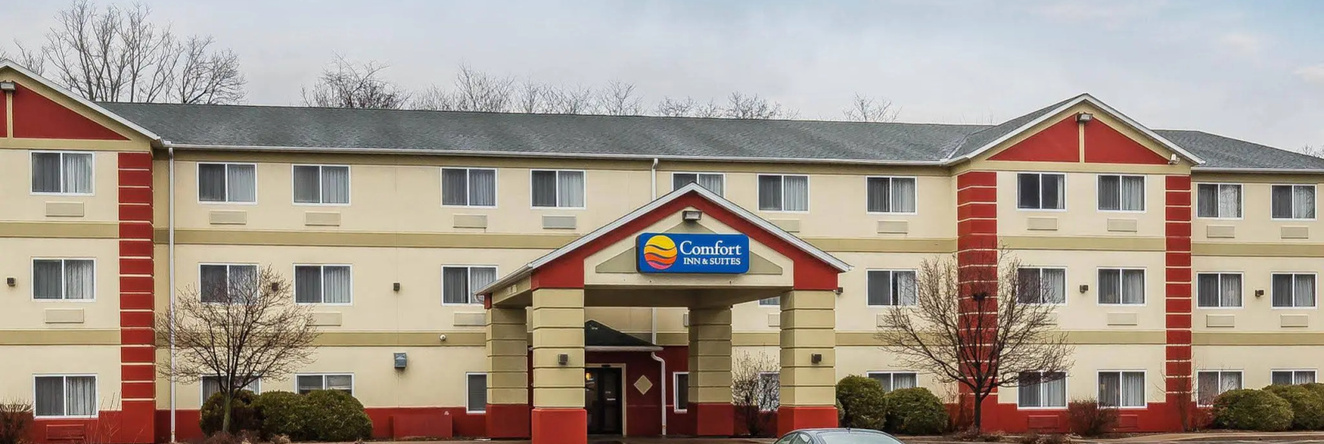 Comfort Inn & Suites East Moline Near I-80, 东莫林 — 照片 1