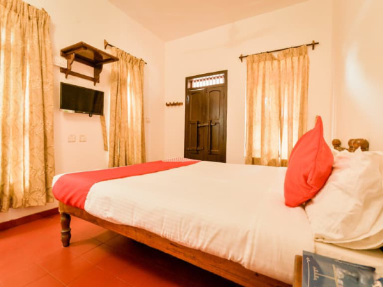 OYO 24854 Hotel Geetanjali Palace, 查克达哈 — 照片 1