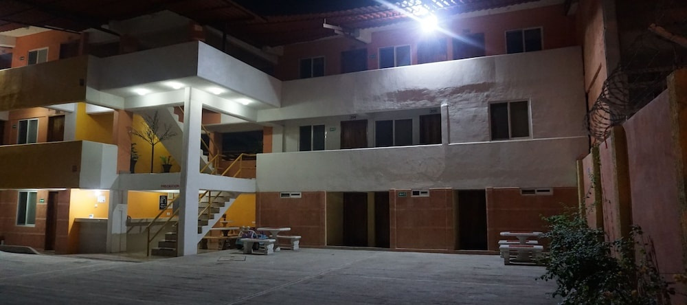 Hotel Del Balsas Lazaro Cardenas, 拉萨罗-卡德纳斯 — 照片 1