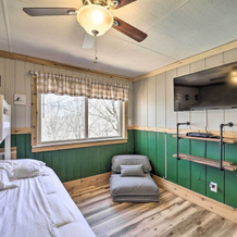 1 Mi To Skiing: Beech Mountain Condo W/ Fireplace!, Бич-Маунтин — фото 5
