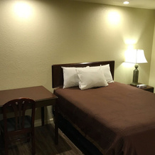 Whistling Pines - Daily & Extended Stay, Elizabeth City, 伊丽莎白城 — 照片 4