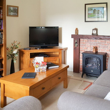Beautiful, Spacious Cottage Offering Views of the River Nar, 纳伯勒 — 照片 5