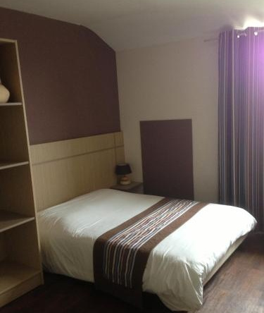 Hôtel La Tour D'Auvergne, 蓬拉贝 — 照片 1