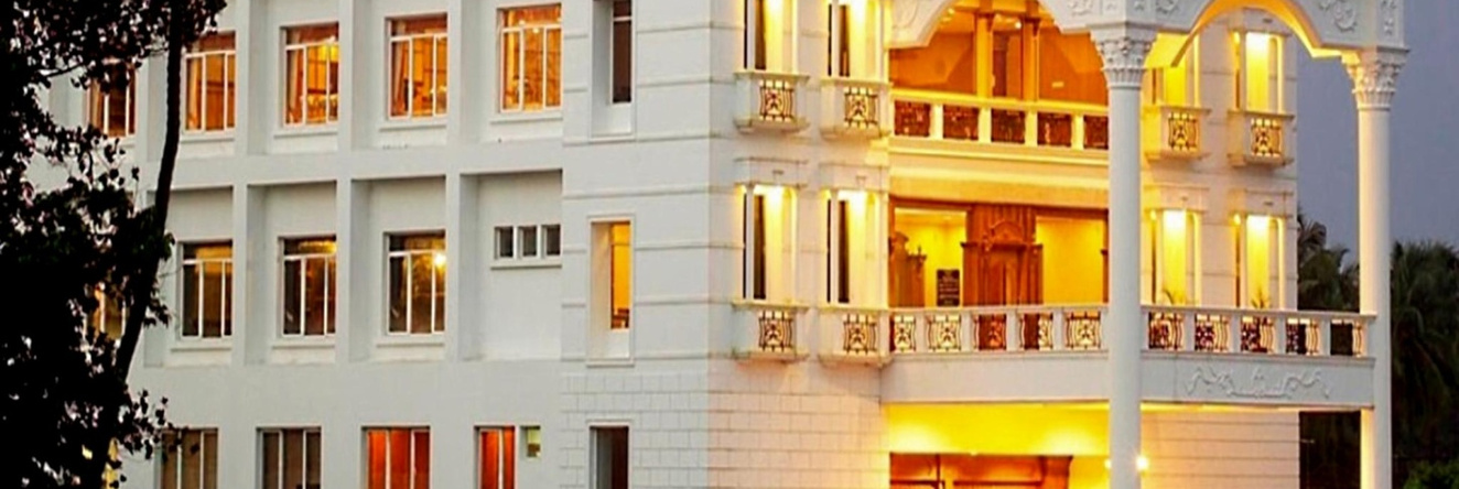 Joys Palace, 查拉库迪 — 照片 1
