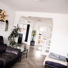 3 Bed House - Sleeps 6 - Garden - Parking - Wifi, 丹顿 — 照片 3