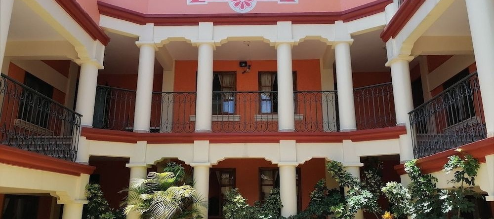Hotel Eugenia, Comitan — photo 1