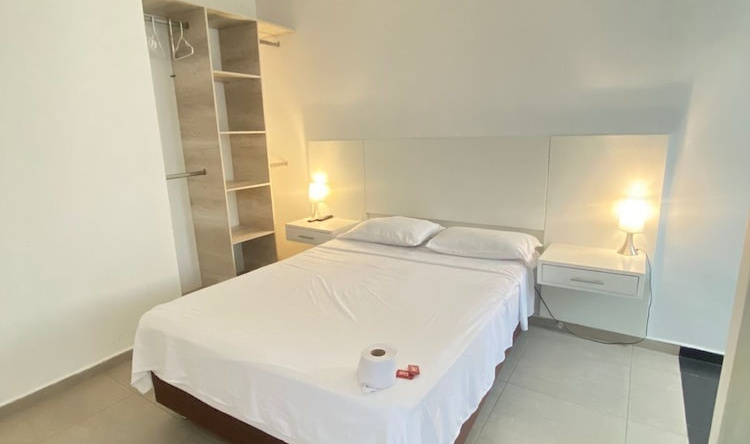 Ebenezer Apartahotel, Вильявисенсьо — фото 1