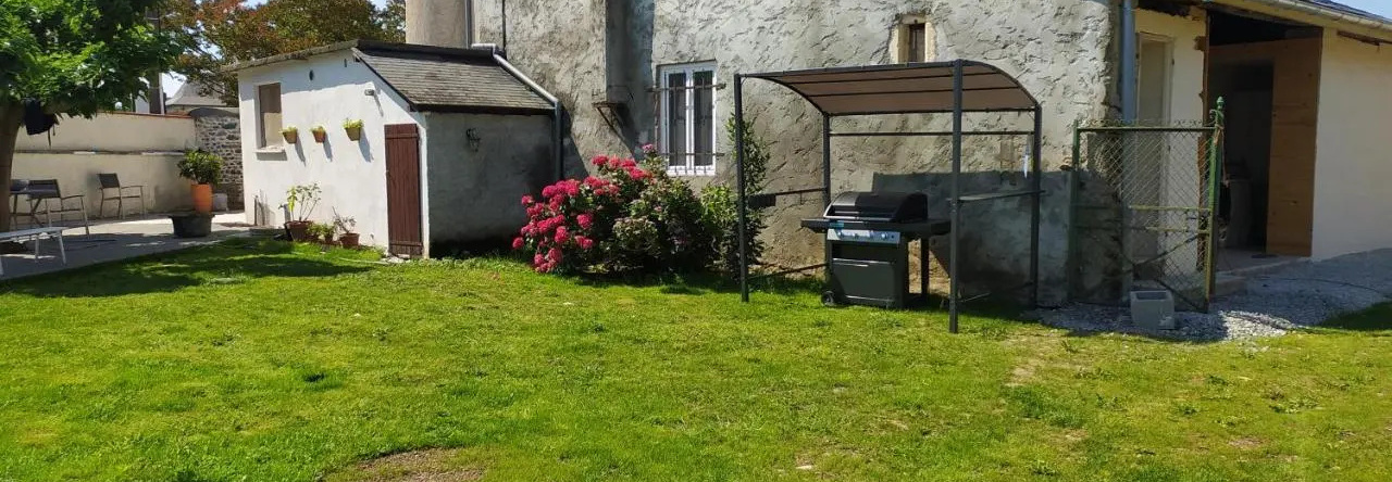 Gite Chateau D'espalungue, Piscine Et SPA, 多尼扬 — 照片 1