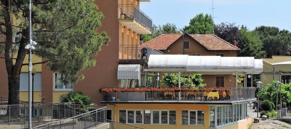 Hotel Capri, Lesa — photo 1