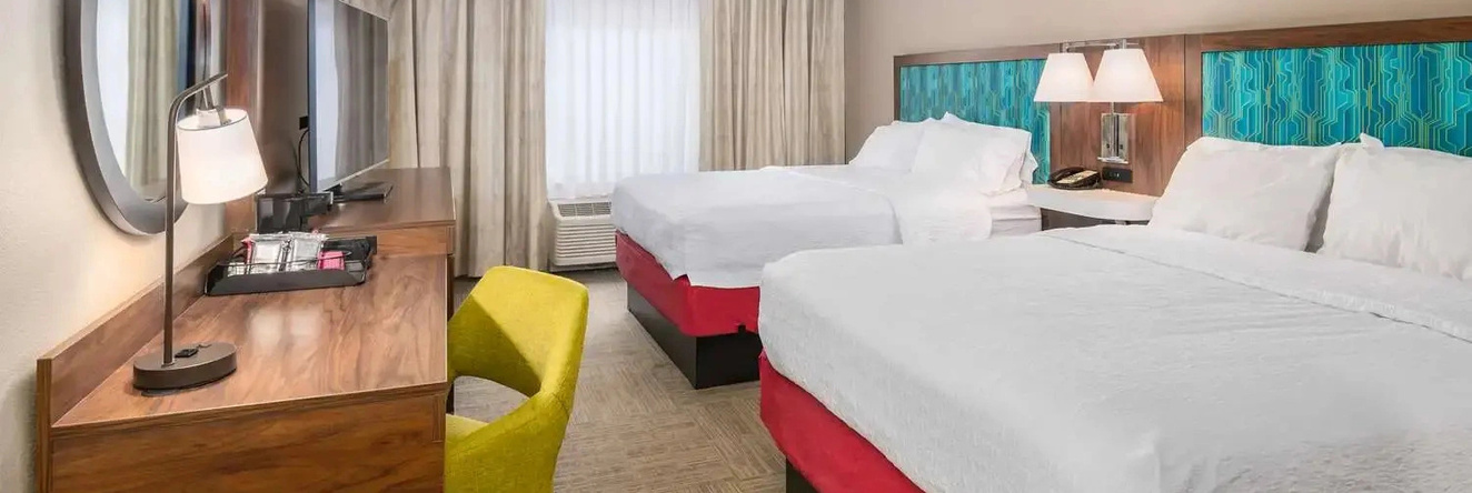 Hampton Inn & Suites Hartford-Manchester, Манчестер — фото 1