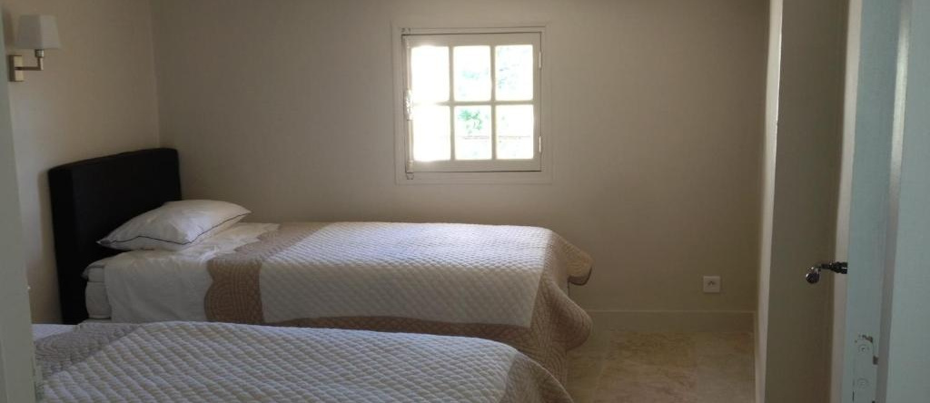Ancienne Maison des Gardes, Lourmarin — photo 1