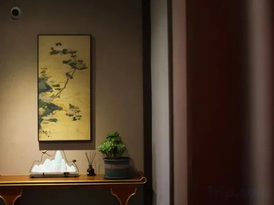 Rouhau White House Hotel, 卢霍 — 照片 1