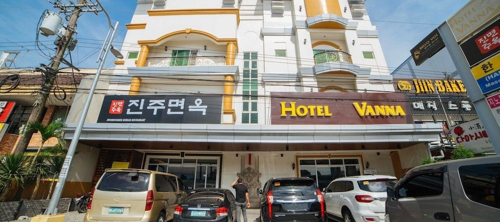 RedDoorz Premium @ Korea Town Angeles City, Angeles — photo 1