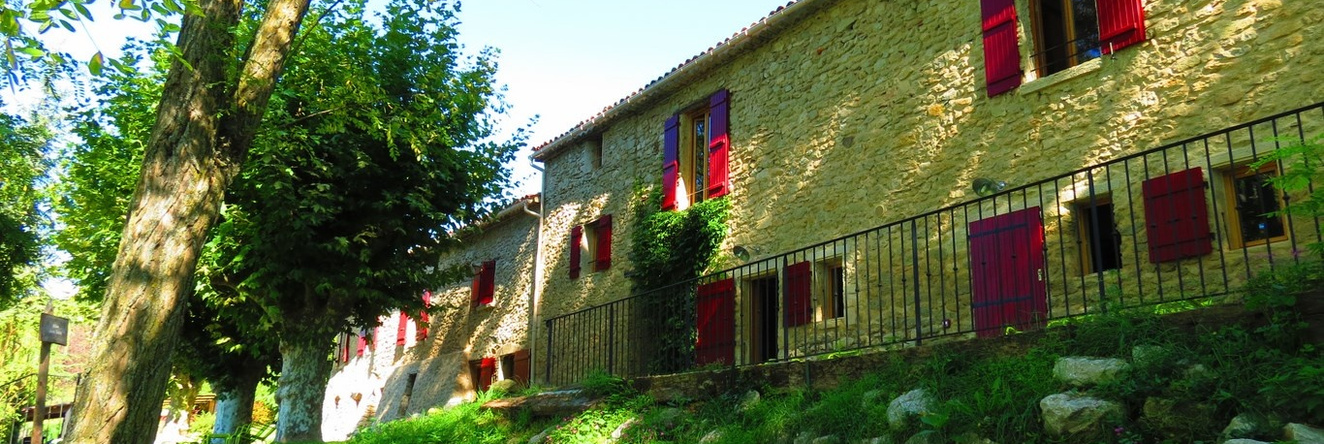 Relais du Silence Hôtel Universitaire du mieux-être au Mas de Fontefiguières, Forcalquier — photo 1