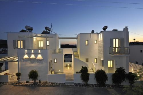 Romantica Suites, Науса — фото 1