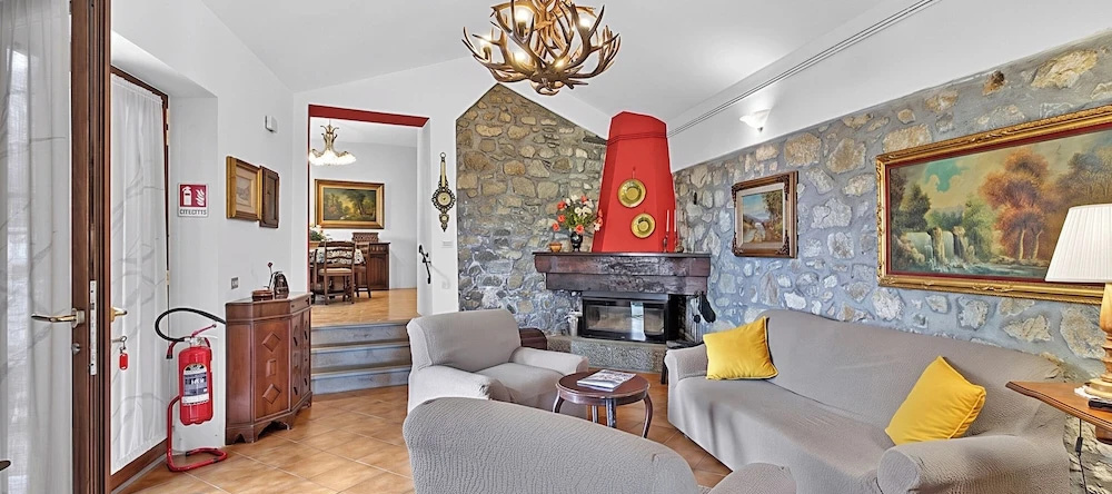 Casa Sant'anna - In Garfagnana, Минуччиано — фото 1