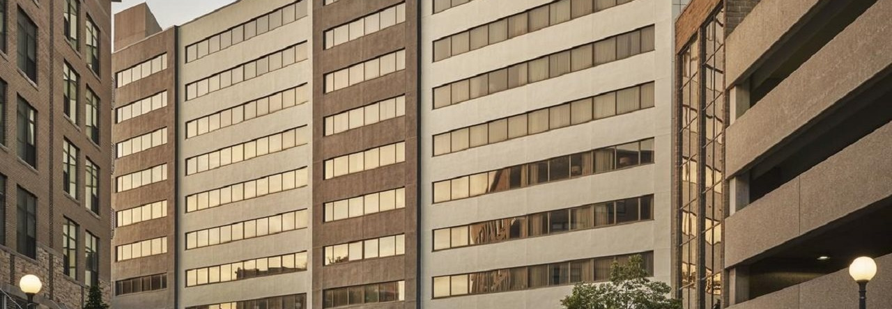Graduate by Hilton Iowa City Hotel, Iowa City — photo 1
