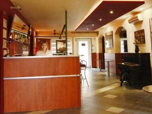 Hotel Sheyly's, 特尔纳瓦 — 照片 1