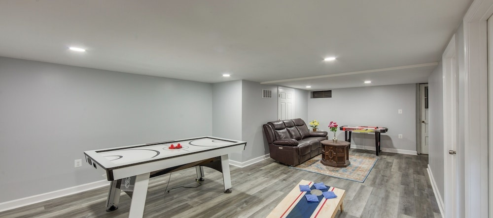 1 Mi To Hersheypark: Family Home W/ Game Room!, Херши — фото 1