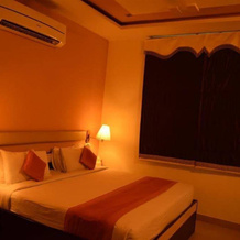 OYO Premium Bhilwara Road Chittorgarh, 奇陶加尔 — 照片 5