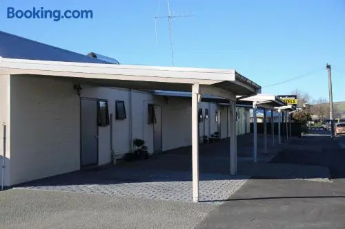 Mackenzie Motel, 费尔利 — 照片 1