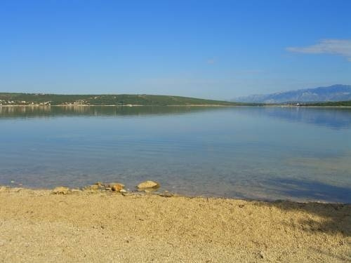 Pansion Mikinac, Karin Gornji — photo 1