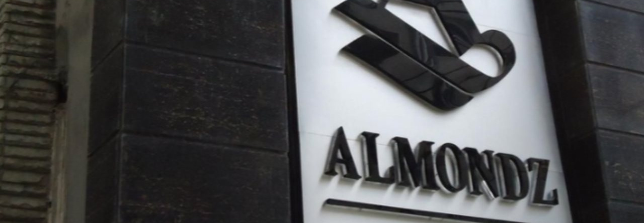 Almondz Hotel, 新德里 — 照片 1