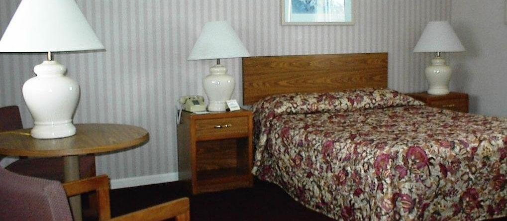Budget Host Inn Manistique, 马尼斯蒂克 — 照片 1