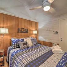 < 1 Mi to Beech Mtn Ski! Condo w/ Hot Tub Access, Beech Mountain — photo 5