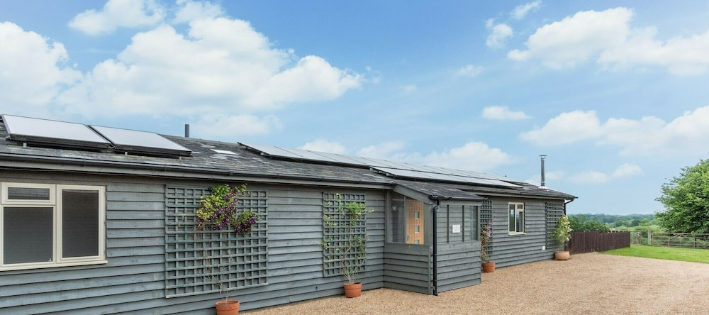A Stunning Converted Barn in a Peaceful Rural Setting, 哈特菲尔德 — 照片 1